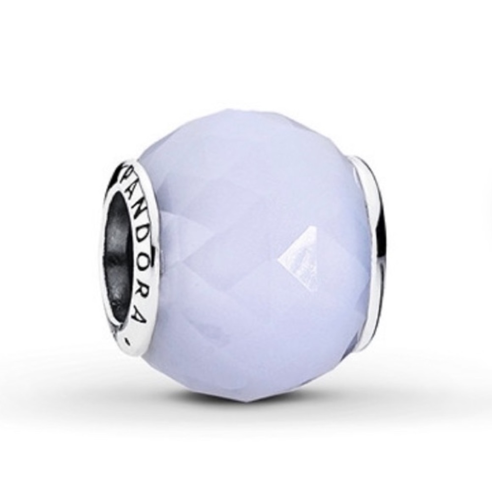 Authentic PANDORA Geometric Facets Crystal Charm💜